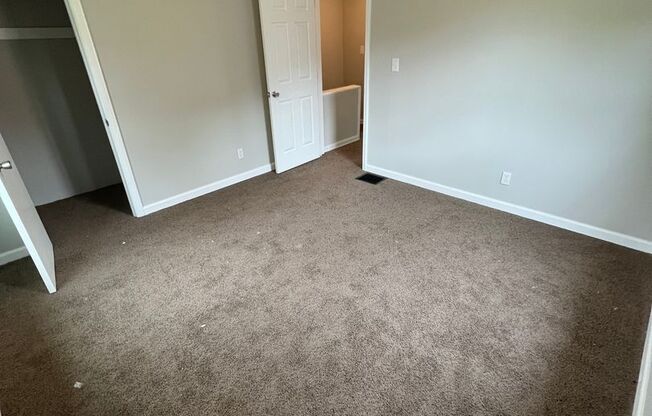 2 beds, 1 bath, 1,000 sqft, $950, Unit 1301