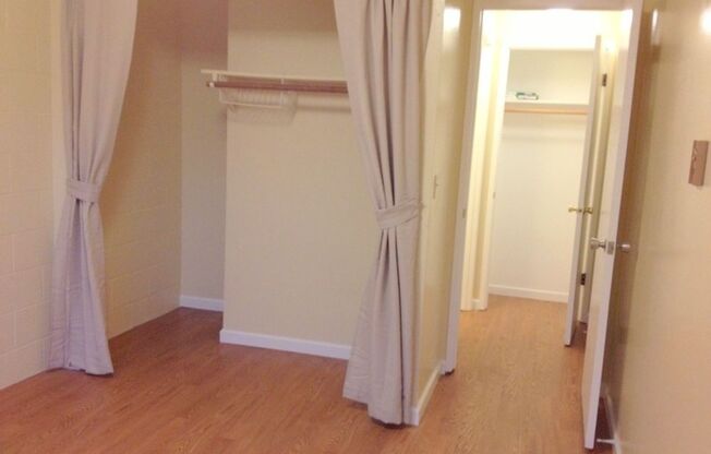 1 bed, 1 bath, 500 sqft, $1,545, Unit 11