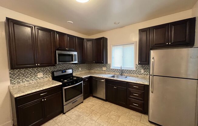 HUGE 3-Bedroom home in Bellevue!