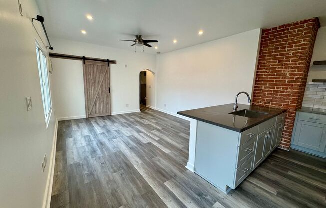 823 N. Gower