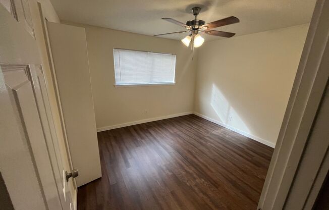 2 beds, 1.5 baths, 796 sqft, $1,595, Unit 102-E