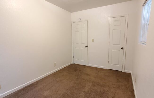 2 beds, 1 bath, $1,650