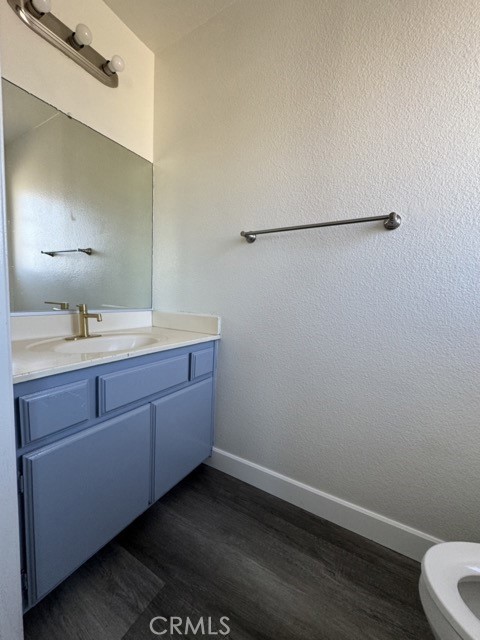 2 beds, 1.5 baths, 750 sqft, $2,300