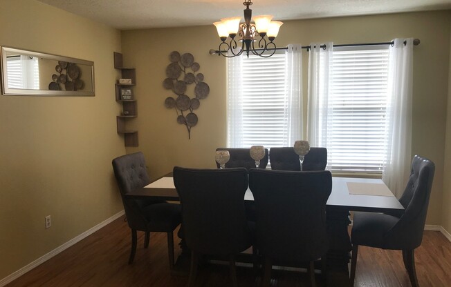 3 beds, 2 baths, $1,895