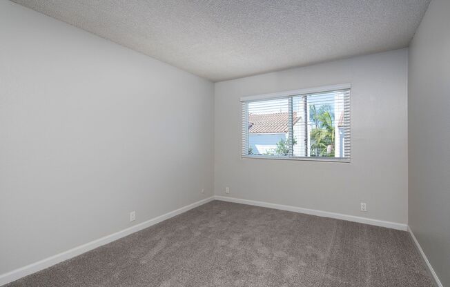 3 beds, 2 baths, 1,180 sqft, $3,495, Unit 65-07