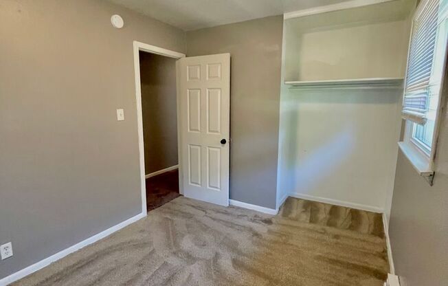 2 beds, 1 bath, 720 sqft, $1,075, Unit 3246