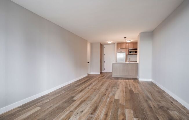 1 bed, 1 bath, 681 sqft, $4,735, Unit 8E