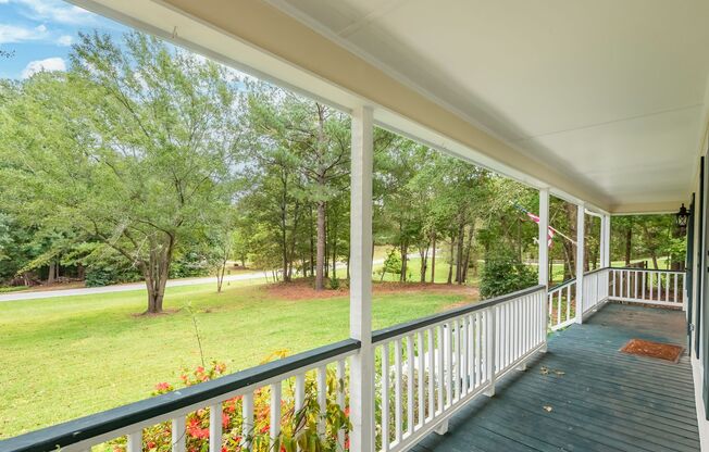 Enchanting Oasis at 209 Goldfield Drive: Discover Your Dream Home with Pool and Scenic Serenity!