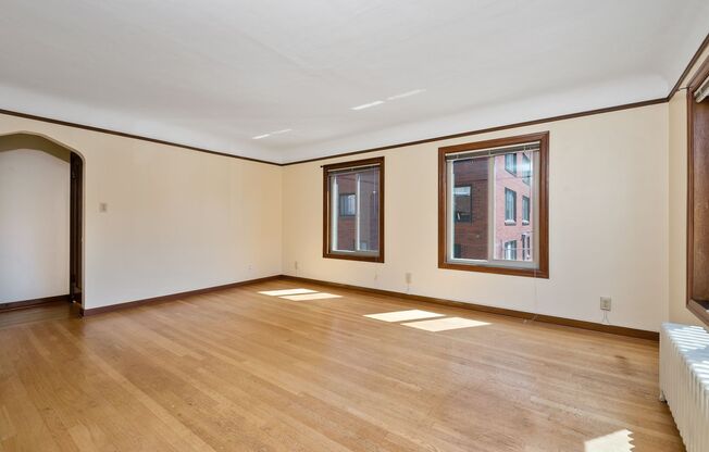 1 bed, 1 bath, 827 sqft, $1,795, Unit 206