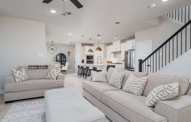 905 Carnation