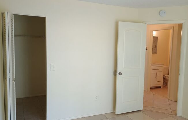 2 beds, 1 bath, $1,350