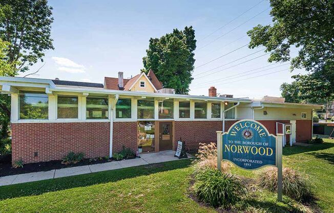 1 bed, 1 bath, 725 sqft, $1,350, Unit D12