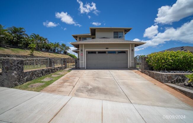 5 BD/3 BA Home in Kahiwelo At Makakilo with Garage