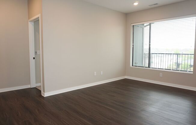 1 bed, 1 bath, 954 sqft, $1,549, Unit 309