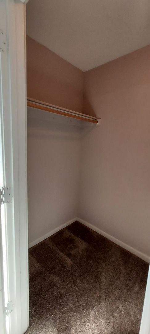 2 beds, 2 baths, 1,142 sqft, $1,360, Unit 31-202