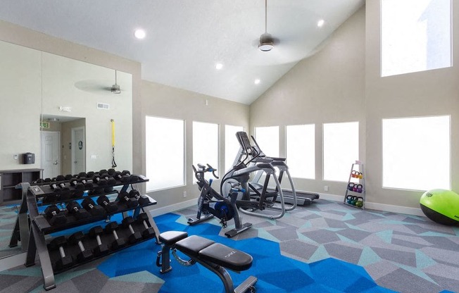 Fitness Center l The Retreat Apartments for rent in Santa Clarita CA