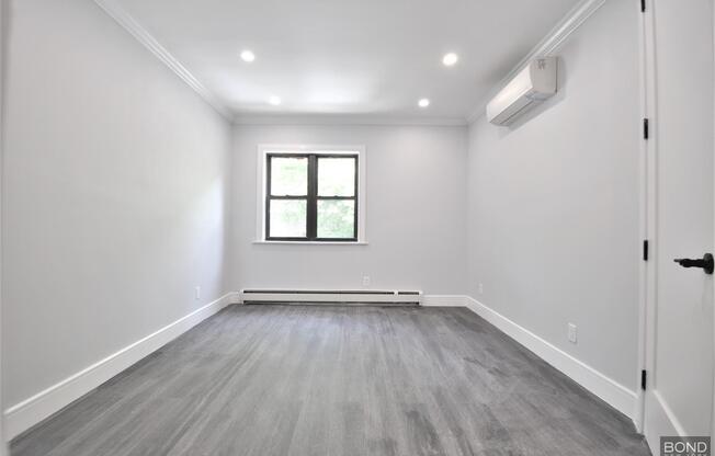 135 E 46 ST