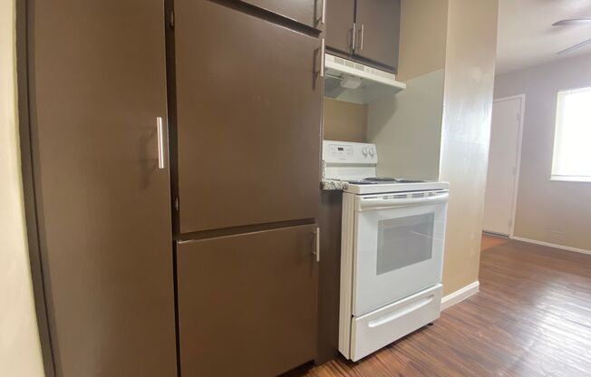 1 bed, 1 bath, 700 sqft, $1,645, Unit 302