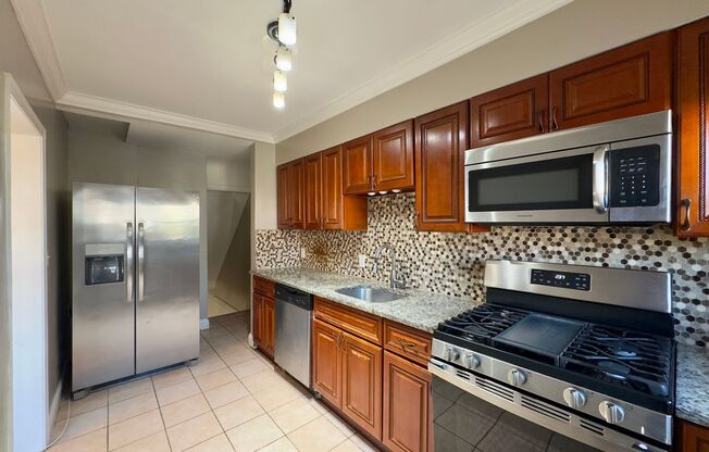 Charming 3BR/2BA Townhome in Stonewood, MD!