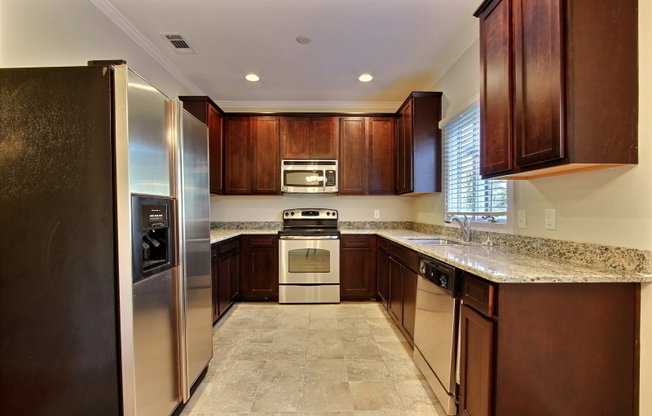 2 beds, 2.5 baths, 1,400 sqft, $2,650, Unit 409 A East Gaston Street