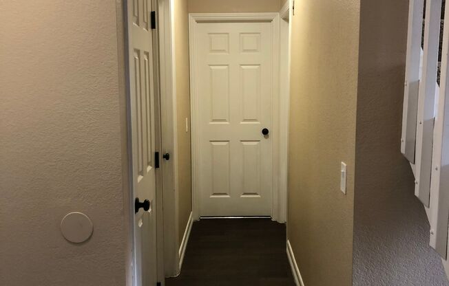 2 beds, 2 baths, 900 sqft, $2,800, Unit 416