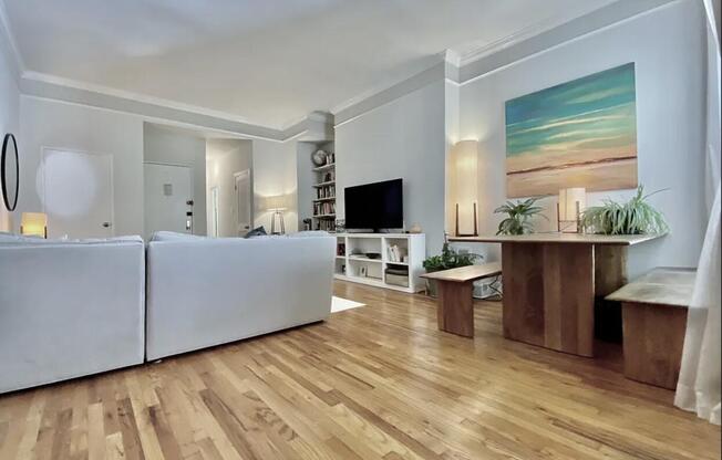 349 W 84 ST