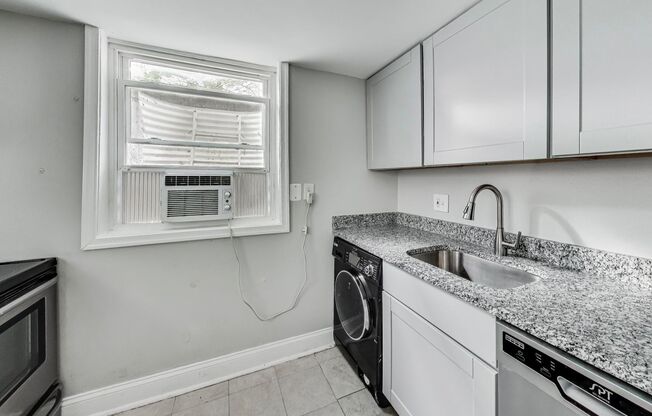 Studio, 1 bath, $1,650, Unit Unit B1