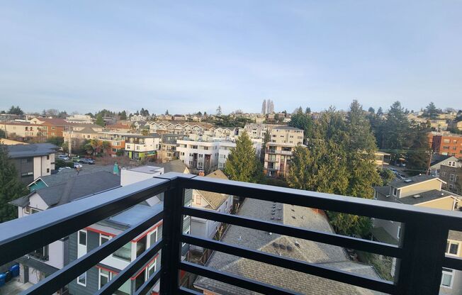 Studio, 1 bath, 300 sqft, $1,495, Unit 802