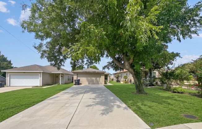 Modern Home near Downtown McKinney