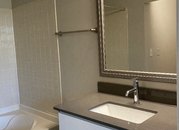 Sycamore Master Bath with Soaking Tub