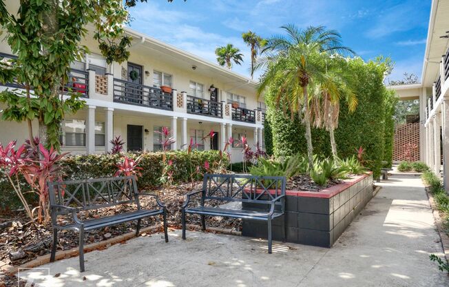 1 bed, 1 bath, 550 sqft, $1,350, Unit 25