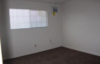 2 beds, 1 bath, 950 sqft, $1,350