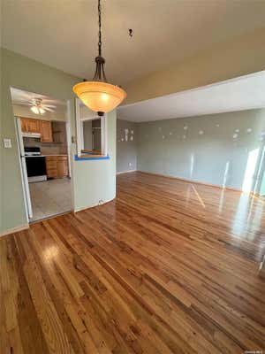 3 beds, 2 baths, $3,200