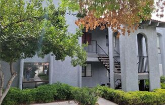Stylish Ground-Floor Condo Just Minutes from the Strip – Gated Comfort & Prime Location!