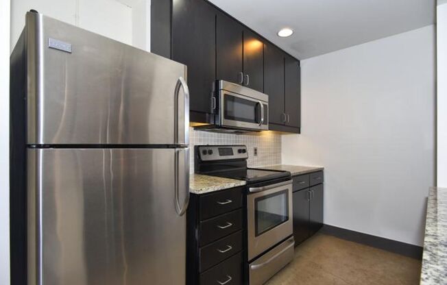 1 bed, 1 bath, 570 sqft, $1,099, Unit 3110
