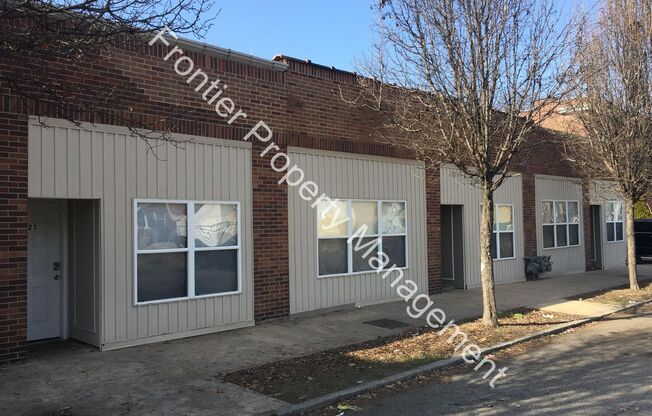 3133 Magnolia