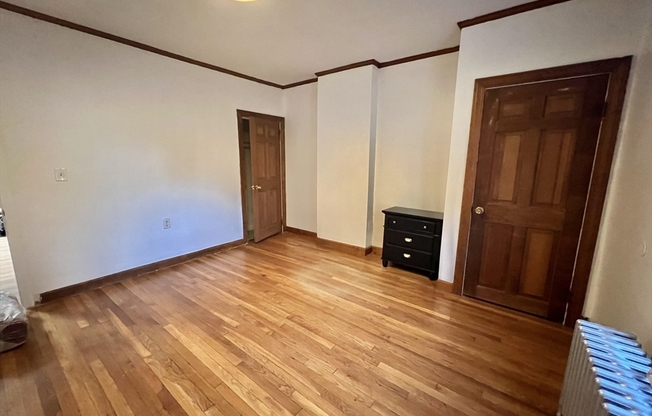 3 beds, 2 baths, 1,100 sqft, $3,300, Unit 185