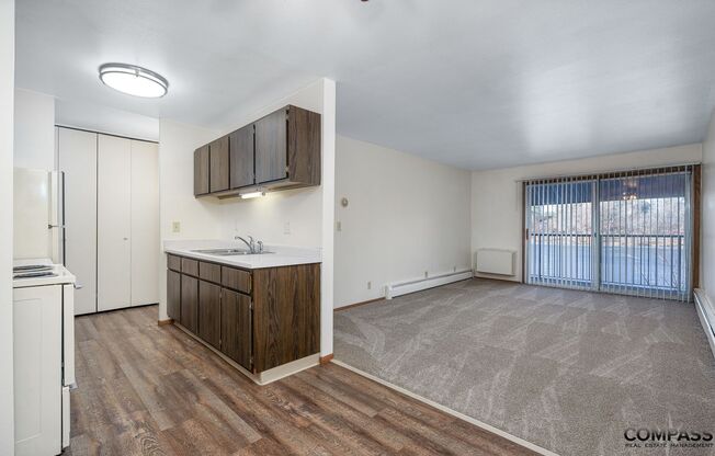 2 beds, 1.5 baths, 884 sqft, $1,275, Unit 101