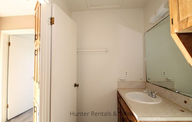 2 beds, 1.5 baths, $795