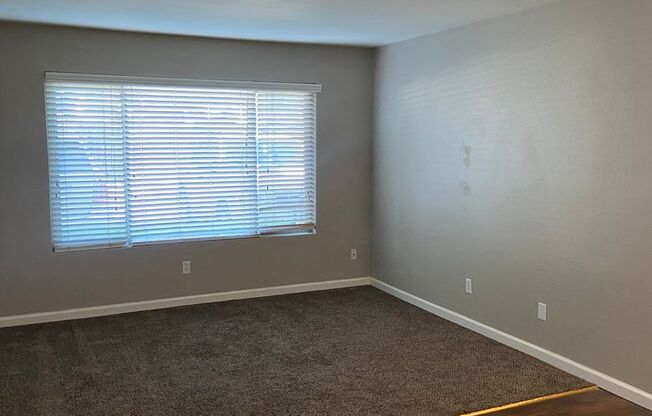1 bed, 1 bath, 550 sqft, $1,395, Unit 26