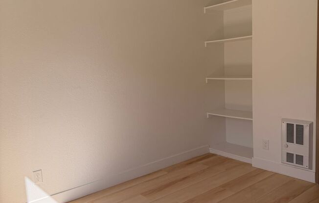 1 bed, 1 bath, 515 sqft, $2,225, Unit 960 - 204