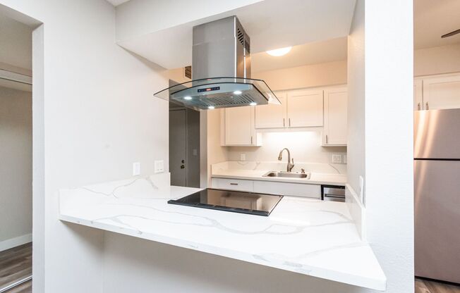 1 bed, 1 bath, 636 sqft, $1,700, Unit 310