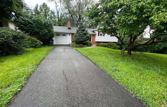 Single Family home in Alexandria- Minutes to Ft Belvior