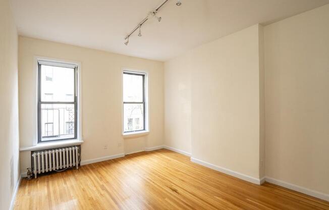 Studio, 1 bath, $2,487, Unit 3-I