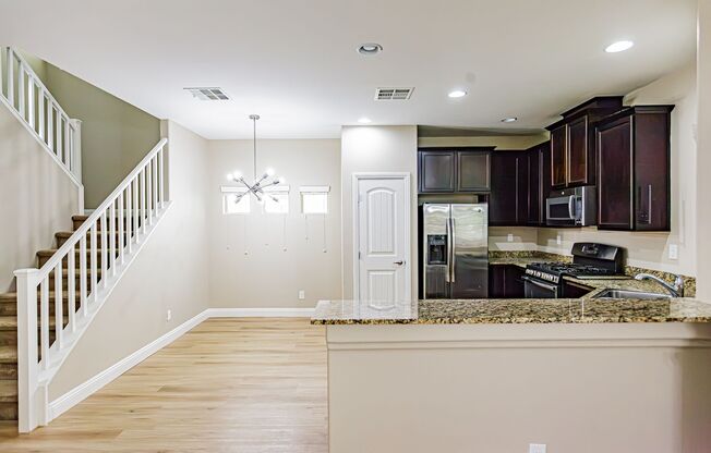 3 beds, 3 baths, $2,200