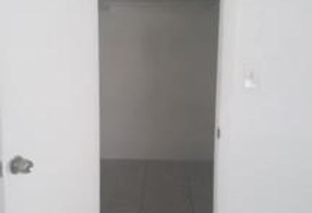 2 beds, 2 baths, 947 sqft, $2,000, Unit 615-205 (R)