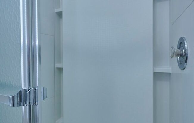 2 beds, 2 baths, 1,550 sqft, $2,290, Unit 6561