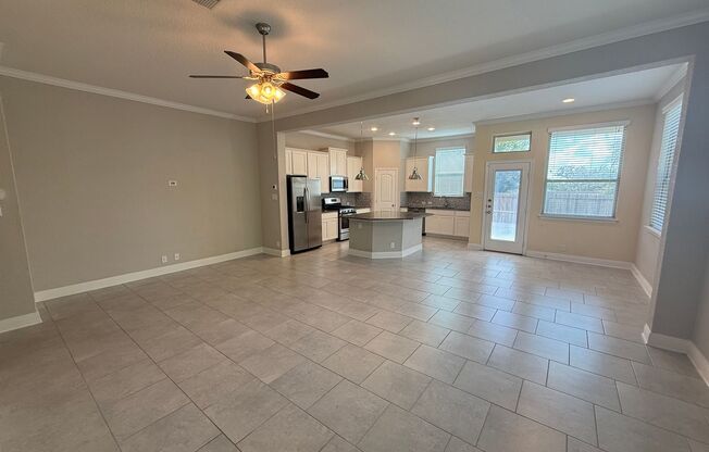3bd 2.5ba in Prime Location