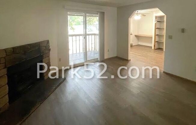 2 beds, 1 bath, $1,450