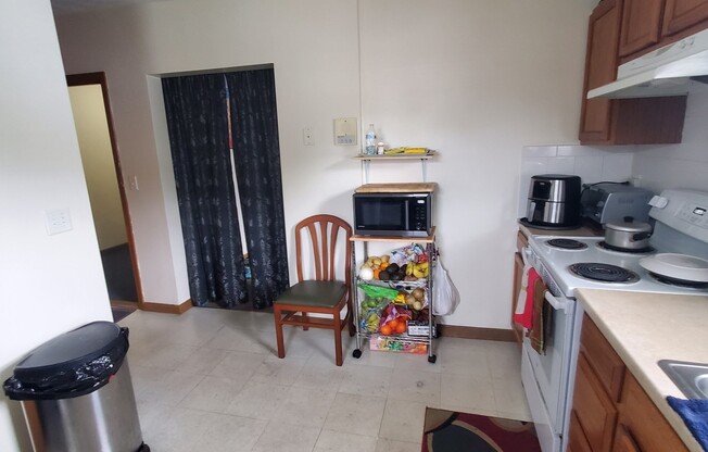 1 bed, 1 bath, 850 sqft, $1,650, Unit 3